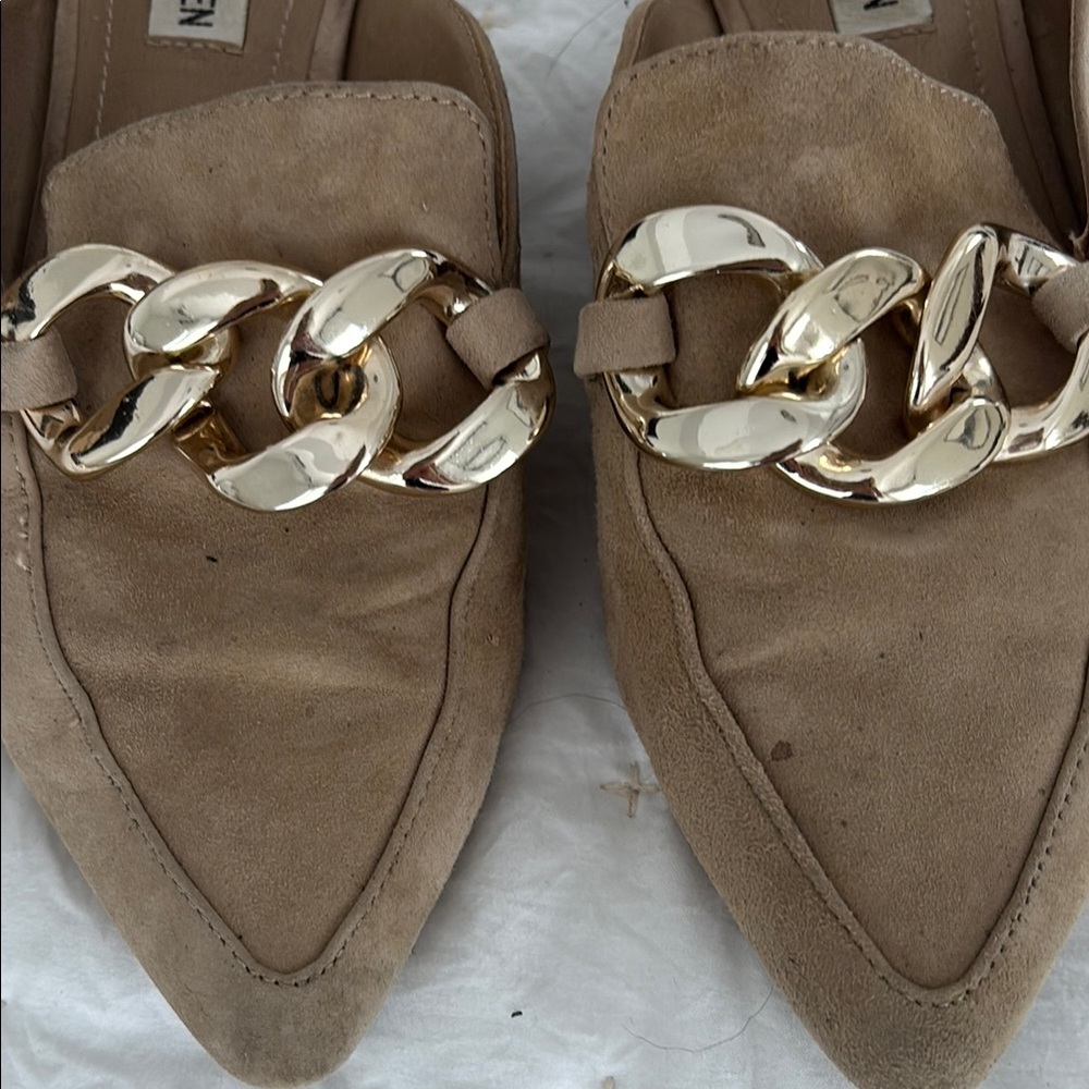 Steve Madden Tan Gold Chain Mules